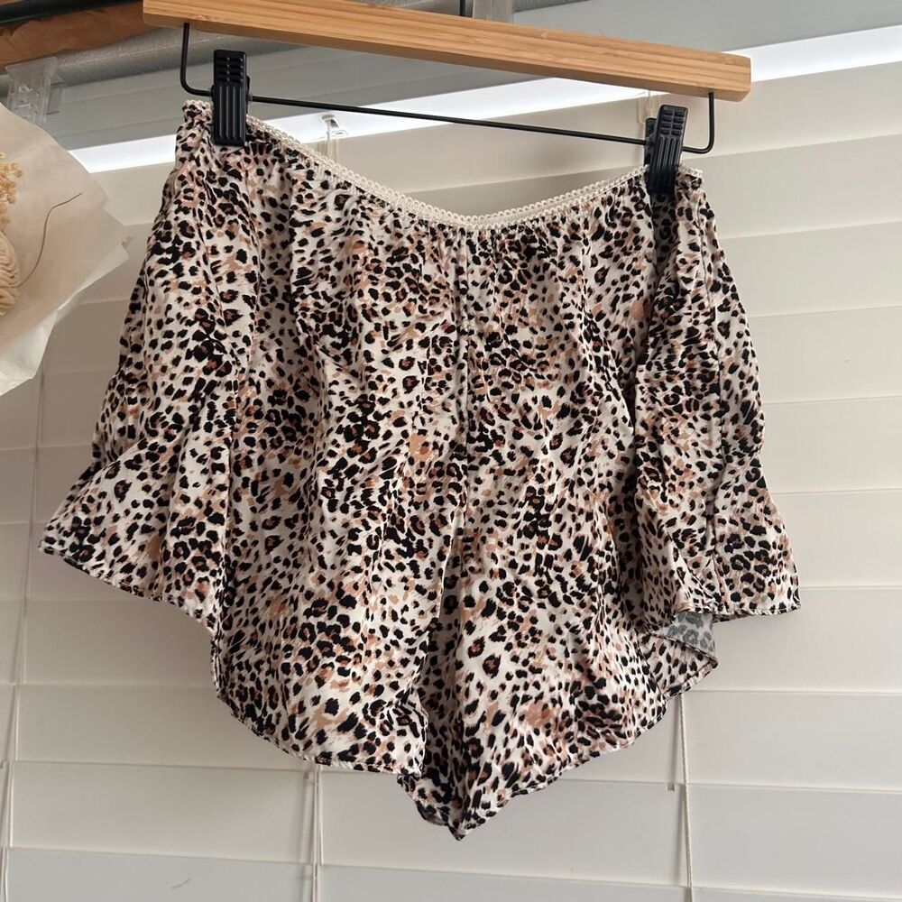 Aerie leopard print flowy boxer shorts coquette lounge shorts small - Picture 3 of 6
